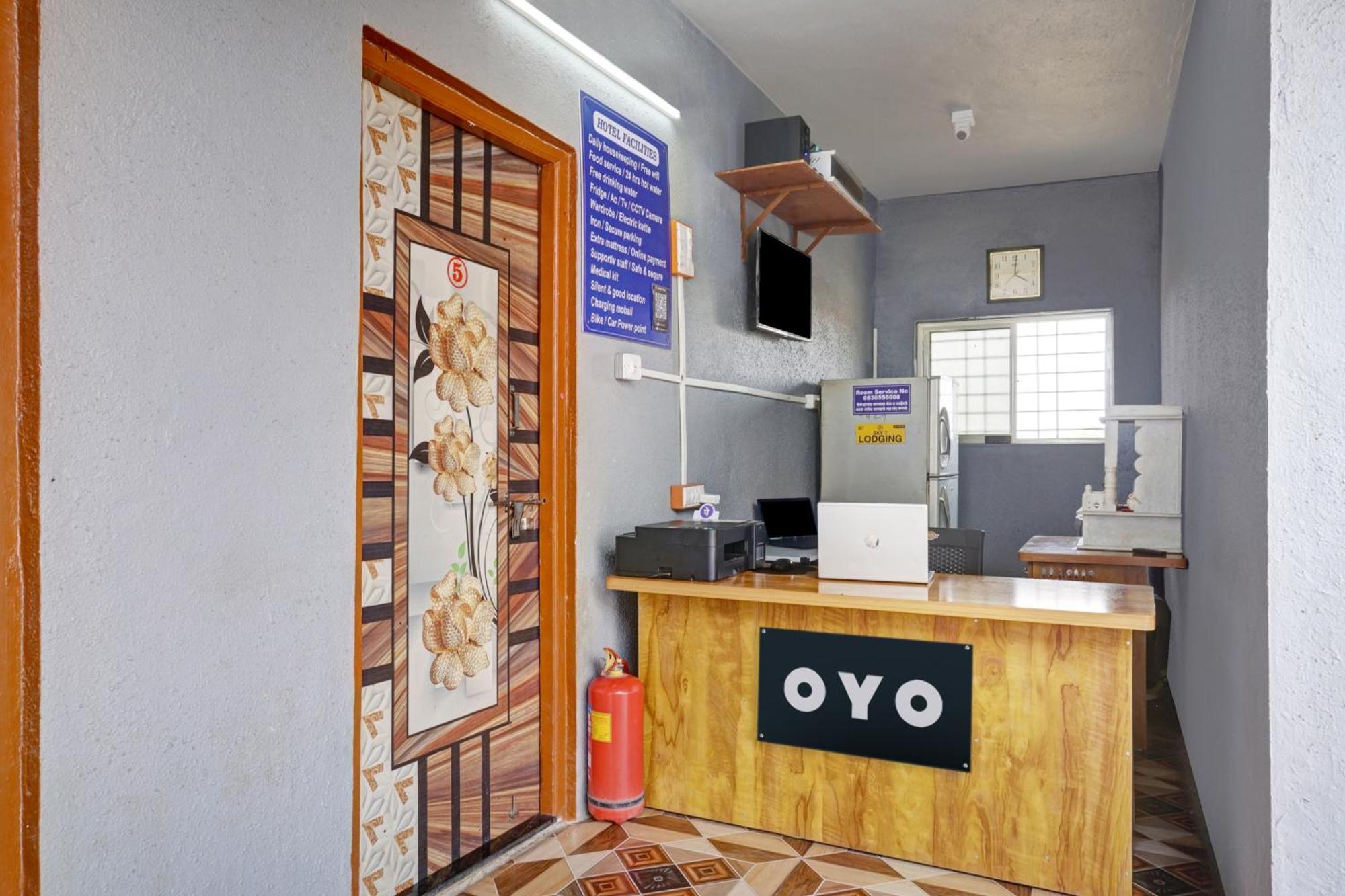 Hotel O Sky 7 Lodge Pimpalwandi Exterior foto